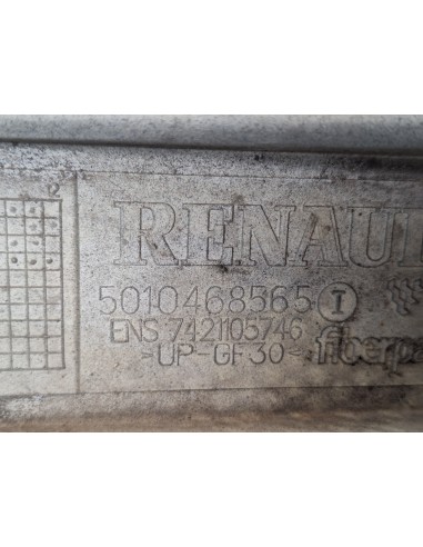 [108646] CALANDRA DELANTERA - RENAULT MAGNUM...