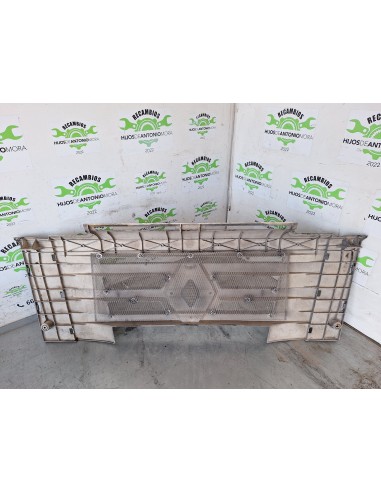 [108646] CALANDRA DELANTERA - RENAULT MAGNUM...