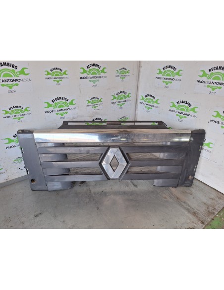 [108646] CALANDRA DELANTERA - RENAULT MAGNUM 4XX.18/4XX.26 02 - (01/2001 - 12/2006)