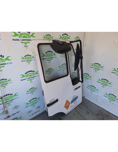 [108642] PUERTA DELANTERA DERECHA - MAN 12.224