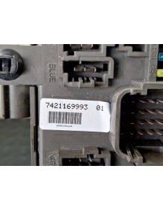 [108600] CAJA RELES / FUSIBLES - RENAULT MAGNUM 480 DXI