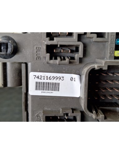 [108600] CAJA RELES / FUSIBLES - RENAULT MAGNUM...