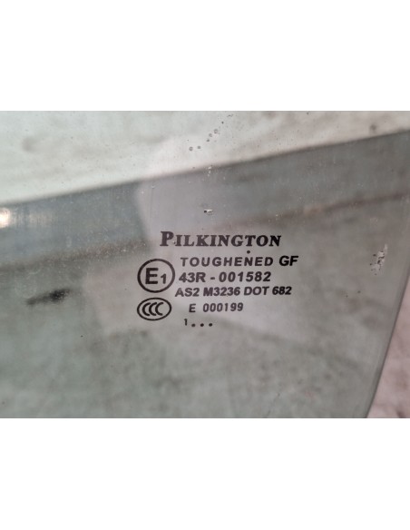 [108582] LUNA DELANTERA IZQUIERDA - RENAULT MAXITY (01/2007 - 01/2011)