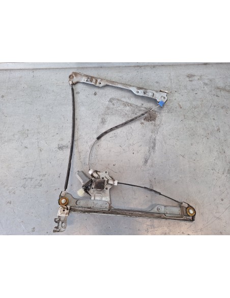 [108578] ELEVALUNAS DELANTERO IZQUIERDO - RENAULT MAXITY (01/2007 - 01/2011)