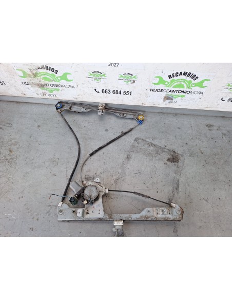 [108577] ELEVALUNAS DELANTERO DERECHO - RENAULT MAXITY (01/2007 - 01/2011)