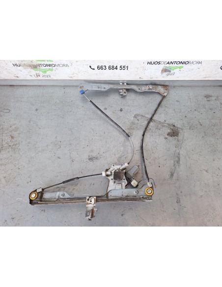 [108577] ELEVALUNAS DELANTERO DERECHO - RENAULT MAXITY (01/2007 - 01/2011)