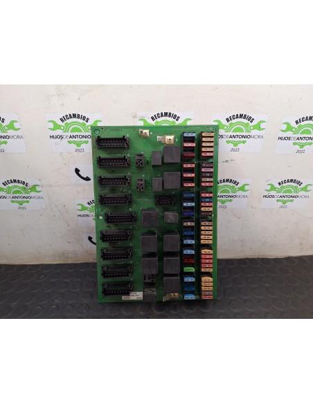 [108576] CAJA RELES / FUSIBLES - VOLVO FL XXX (01/2006 - 01/2013)