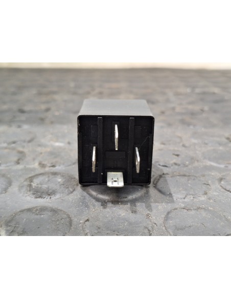 [108496] RELE - MAN LE 140