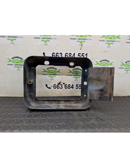 [108397] SOPORTE FARO DERECHO - RENAULT G 280 (202 KW) (01/1990 - ...)