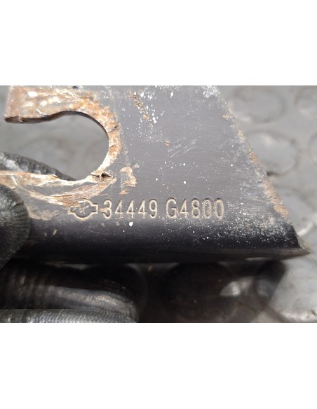 [108395] SOPORTE CABLES - NISSAN TRADE (01/1994 - 01/1996)