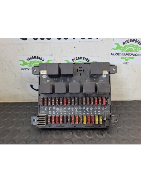 [108260] CAJA RELES / FUSIBLES - NISSAN TRADE (01/1994 - 01/1996)