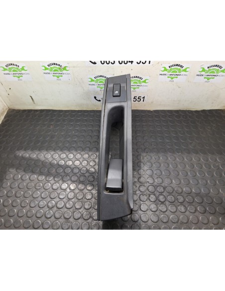 [108213] MANETA INTERIOR DELANTERA DERECHA - DAF SERIE LF45 DESDE 01