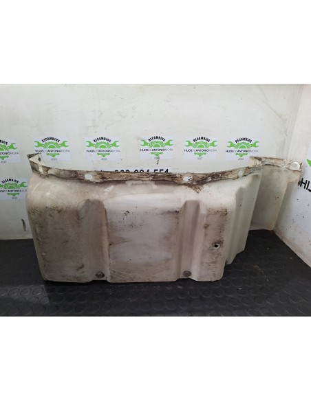 [108204] ESTRIBO DELANTERO IZQUIERO - VOLVO FL 608 (01/1987 - 01/2000)