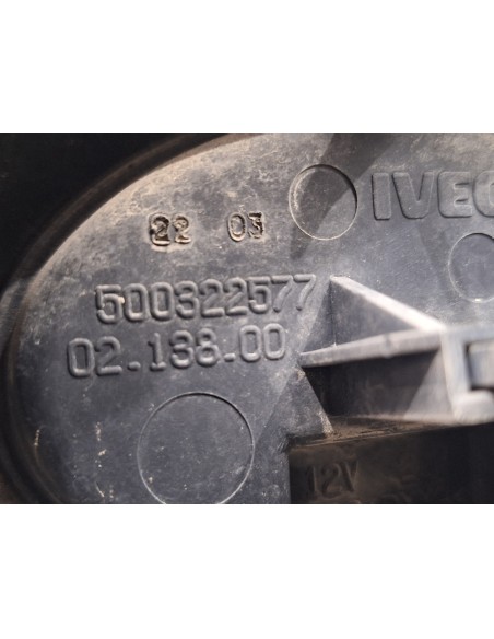 [108171] PILOTO LATERAL DERECHO - IVECO DAILY CAJA CERRADA