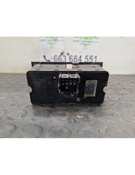 [108121] MANDO LUCES - SCANIA SERIE 4 (P/R 94 G) (01/1996 - 01/2004)