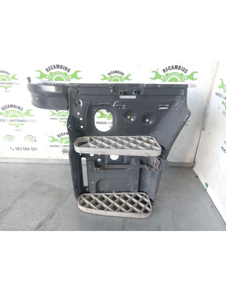 [108035] ESTRIBO DELANTERO IZQUIERO - SCANIA SERIE 4 (P/R 94 G) (01/1996 - 01/2004)