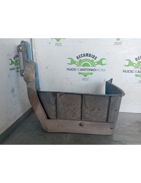 [107868] ESTRIBO DELANTERO DERECHO - RENAULT G 280 (202 KW) (01/1990 - ...)