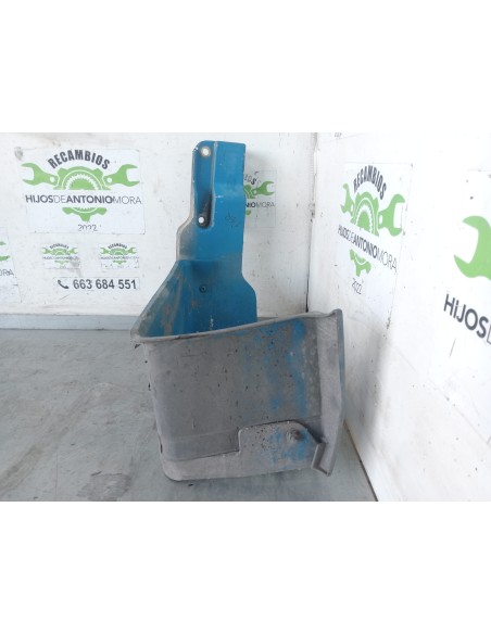 [107868] ESTRIBO DELANTERO DERECHO - RENAULT G 280 (202 KW) (01/1990 - ...)