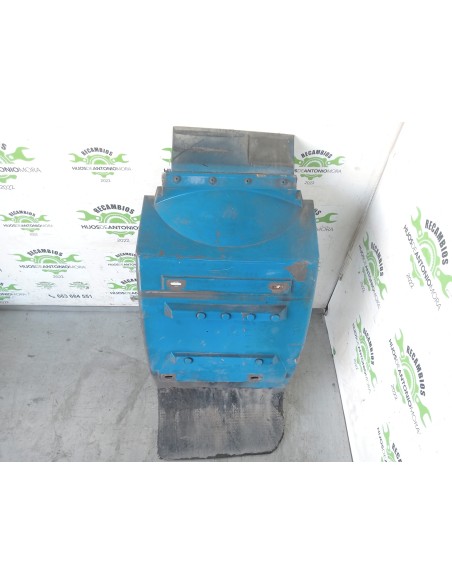 [107866] GUARDABARROS FIJO CABINA DERECHO - RENAULT G 280 (202 KW) (01/1990 - ...)