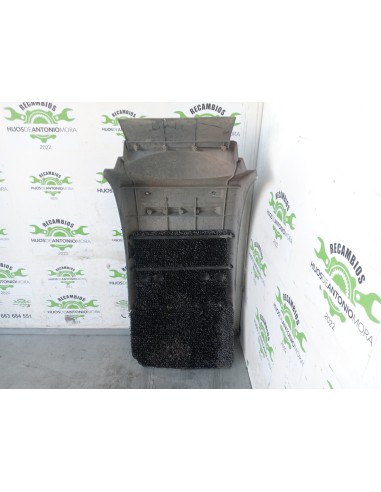 [107866] GUARDABARROS FIJO CABINA DERECHO -...