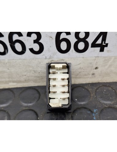 [107759] BOTON - RENAULT MIDLUM (01/2000 -...