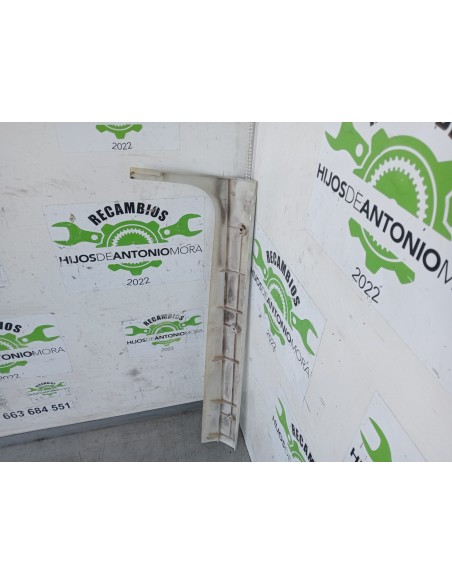 [107751] PILASTRA DE CABINA IZQUIERDA - RENAULT M 180.13/C MIDLINER E2 (01/1996 - 12/2000)