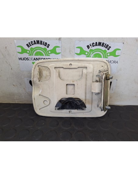 [107705] TAPA EXTERIOR COMBUSTIBLE - BMW SERIE 1