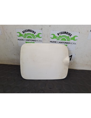 [107705] TAPA EXTERIOR COMBUSTIBLE - BMW SERIE 1