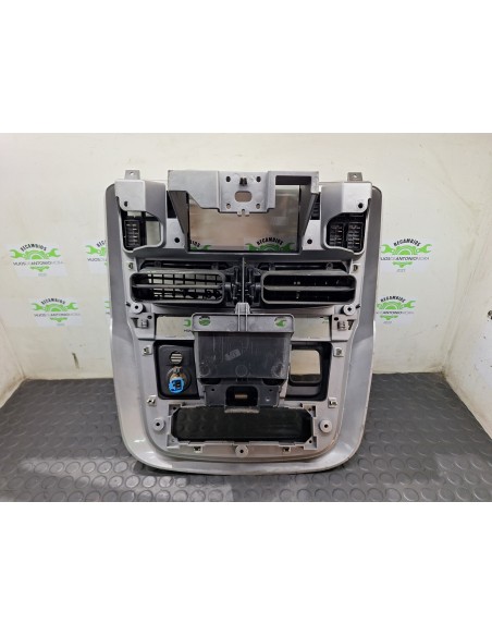 [107697] CONSOLA CENTRAL - IVECO STRALIS (AS) (01/2012 - 01/2019)