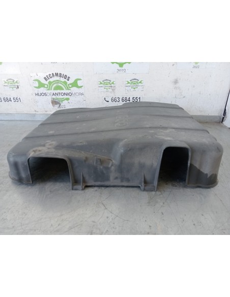 [107695] TAPA BATERIA - IVECO STRALIS (AS) (01/2012 - 01/2019)