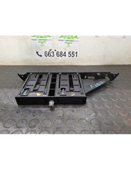 [107689] PLASTICO INTERIOR - IVECO STRALIS (AS) (01/2012 - 01/2019)