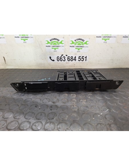 [107689] PLASTICO INTERIOR - IVECO STRALIS (AS) (01/2012 - 01/2019)