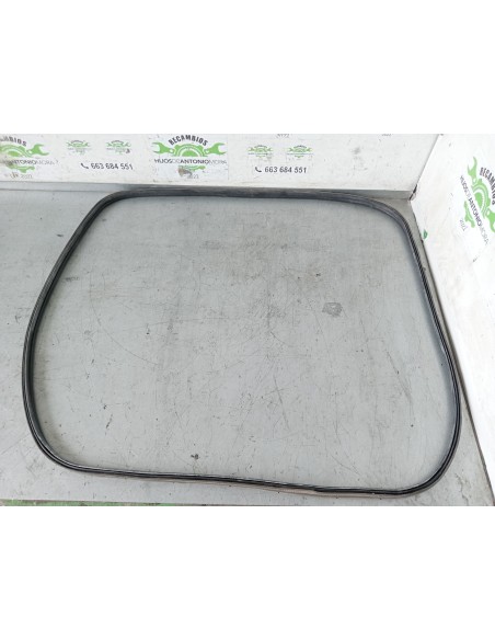 [107682] BURLETE PORTON TRASERO - PEUGEOT PARTNER KOMBI