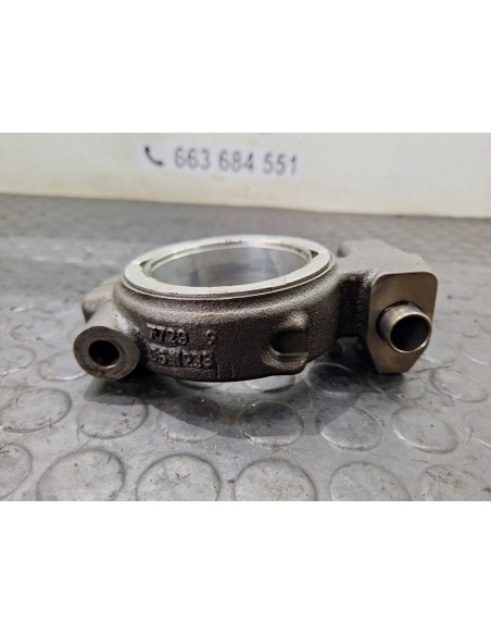 [107624] SOPORTE ARBOL DE LEVAS - RENAULT PREMIUM ROUTE -2006 (01/2005 - 01/2013)