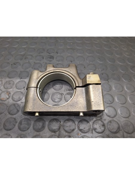 [107594] SOPORTE ARBOL DE LEVAS - RENAULT MAGNUM 4XX.18/4XX.26 02 - (01/2001 - 12/2006)