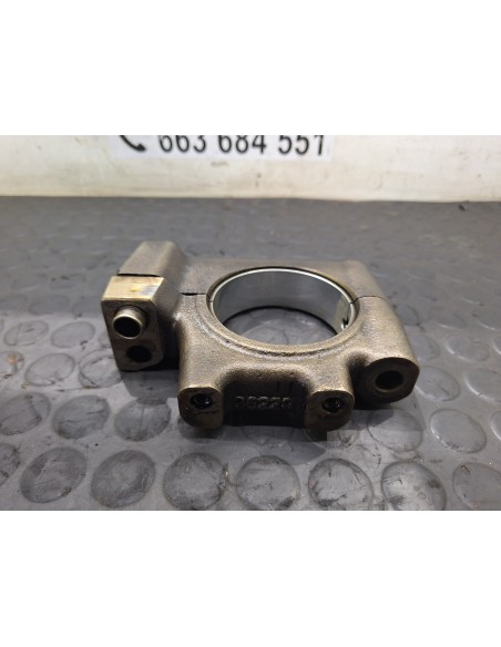 [107593] SOPORTE ARBOL DE LEVAS - RENAULT MAGNUM 4XX.18/4XX.26 02 - (01/2001 - 12/2006)