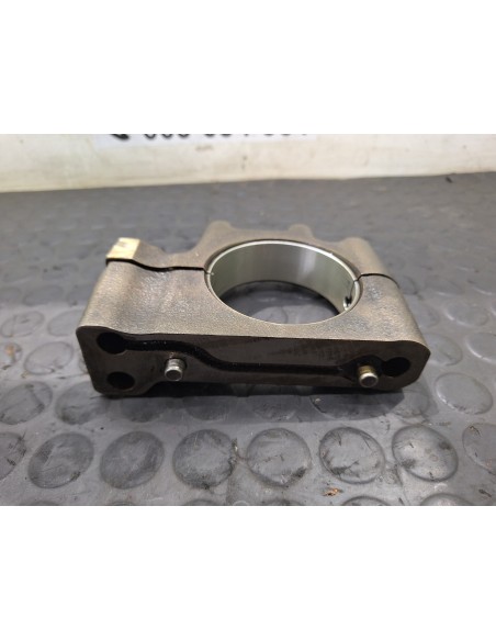 [107593] SOPORTE ARBOL DE LEVAS - RENAULT MAGNUM 4XX.18/4XX.26 02 - (01/2001 - 12/2006)