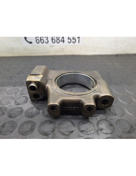 [107592] SOPORTE ARBOL DE LEVAS - RENAULT MAGNUM 4XX.18/4XX.26 02 - (01/2001 - 12/2006)