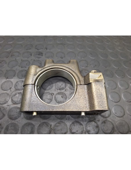 [107592] SOPORTE ARBOL DE LEVAS - RENAULT MAGNUM 4XX.18/4XX.26 02 - (01/2001 - 12/2006)