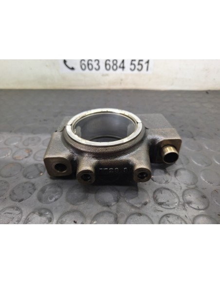 [107590] SOPORTE ARBOL DE LEVAS - RENAULT MAGNUM 4XX.18/4XX.26 02 - (01/2001 - 12/2006)