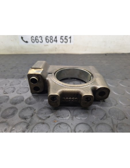 [107578] SOPORTE ARBOL DE LEVAS - RENAULT MAGNUM 4XX.18/4XX.26 02 - (01/2001 - 12/2006)