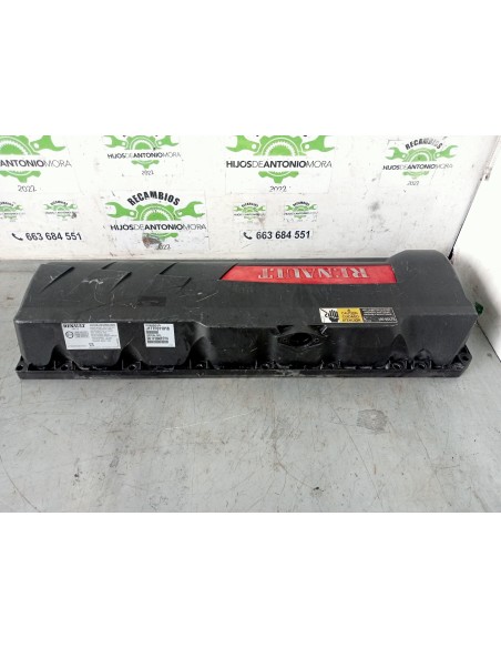 [107574] TAPA BALANCINES - RENAULT MAGNUM 4XX.18/4XX.26 02 - (01/2001 - 12/2006)