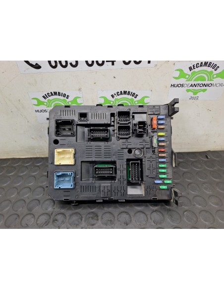 [107566] CAJA RELES / FUSIBLES - PEUGEOT PARTNER KOMBI