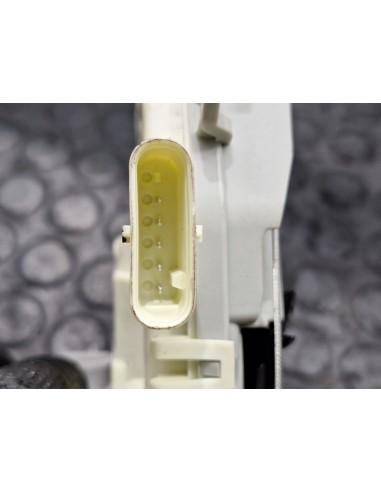 [107554] CERRADURA PUERTA DELANTERA DERECHA -...