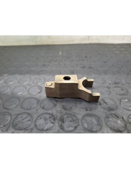 [107550] SOPORTE INYECTOR - RENAULT MAGNUM 4XX.18/4XX.26 02 - (01/2001 - 12/2006)