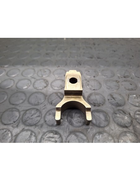 [107549] SOPORTE INYECTOR - RENAULT MAGNUM 4XX.18/4XX.26 02 - (01/2001 - 12/2006)