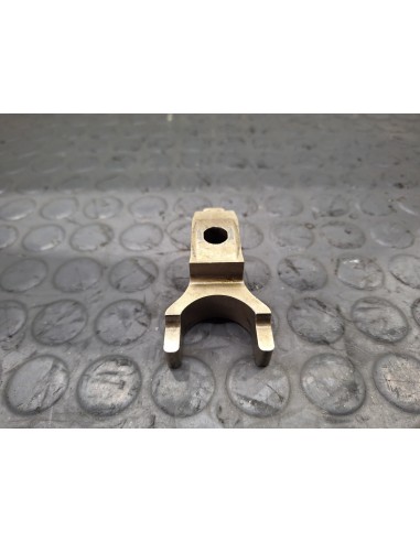 [107548] SOPORTE INYECTOR - RENAULT MAGNUM...