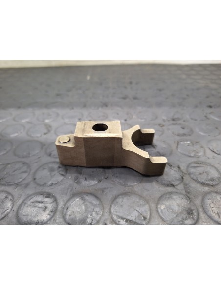 [107547] SOPORTE INYECTOR - RENAULT MAGNUM 4XX.18/4XX.26 02 - (01/2001 - 12/2006)