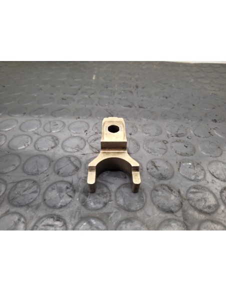 [107547] SOPORTE INYECTOR - RENAULT MAGNUM 4XX.18/4XX.26 02 - (01/2001 - 12/2006)