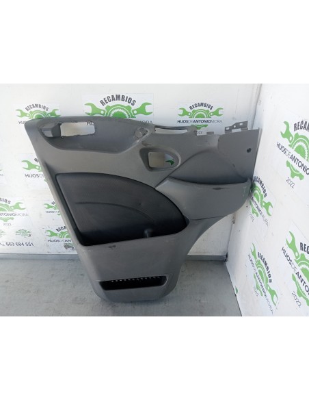 [107430] GUARNECIDO PUERTA DELANTERA IZQUIERDA - IVECO DAILY CAJA CERRADA
